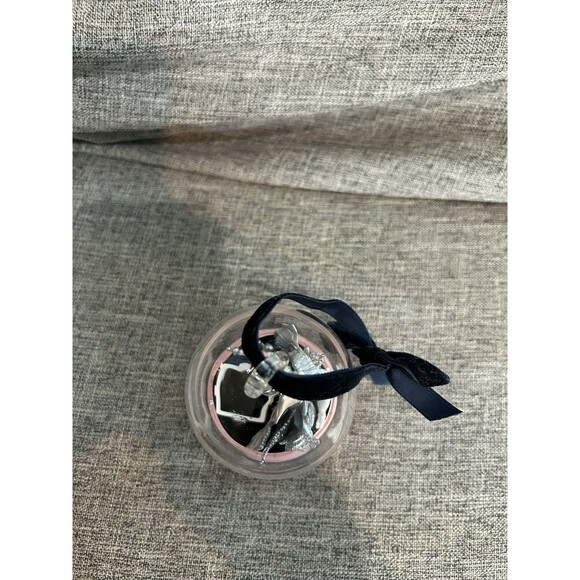 Pandora Limited Edition Winter Wonderland 2019 Ornament - Picture 5 of 8